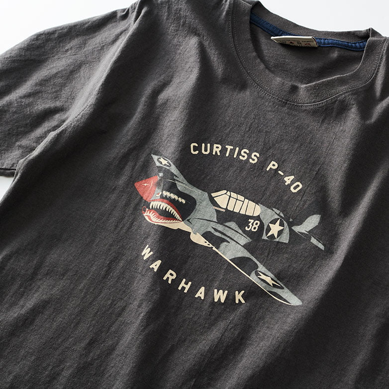 Load image into Gallery viewer, Red Canoe Curtiss P-40 Men&#39;s T-Shirt
